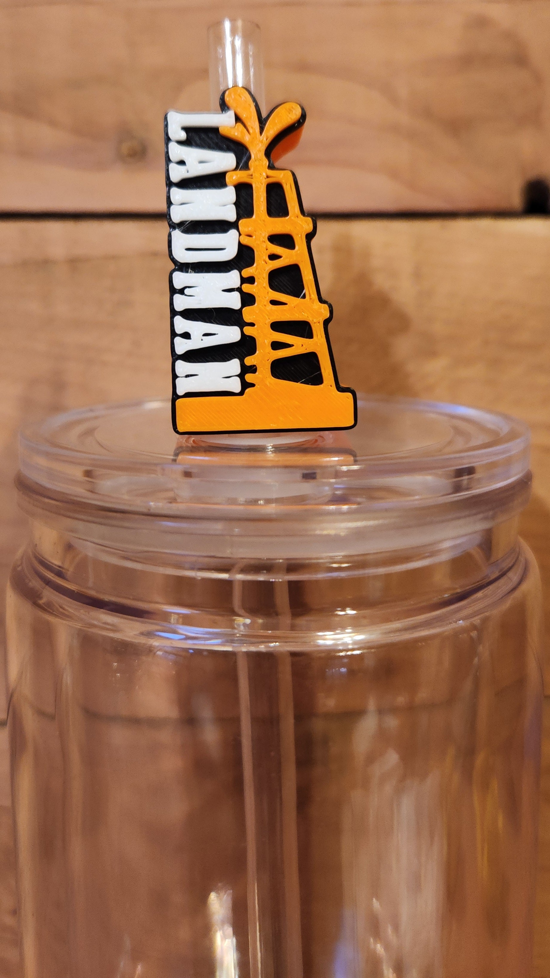 Straw Topper: Landman Oil Rig